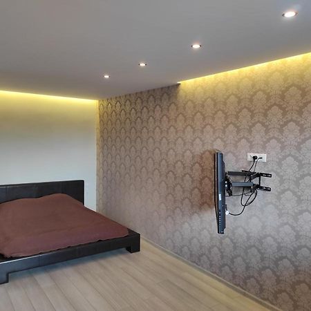 Studija Centre Appartement Klaipėda Buitenkant foto